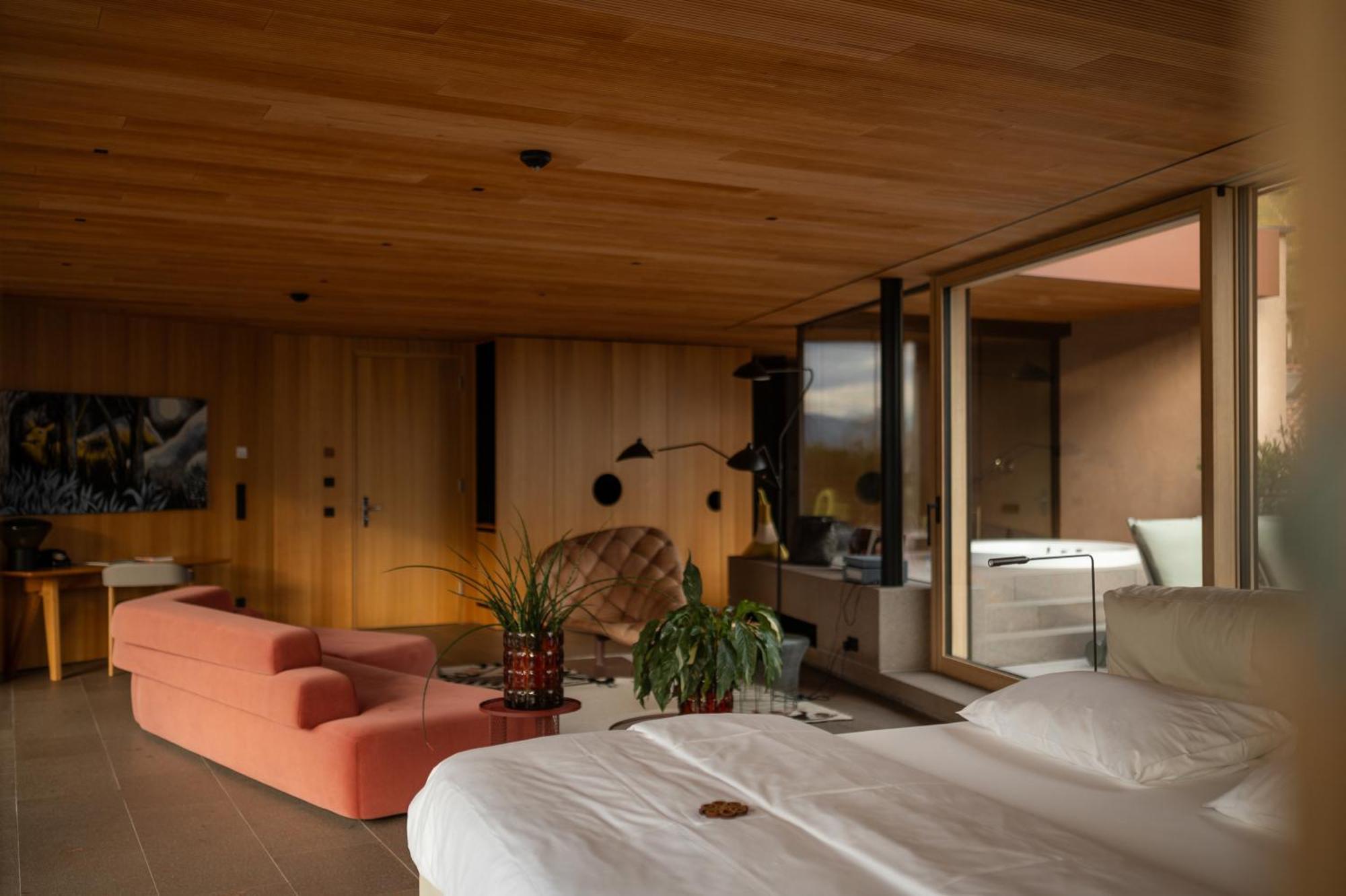 Hotel Muchele Postal / Burgstall ภายนอก รูปภาพ