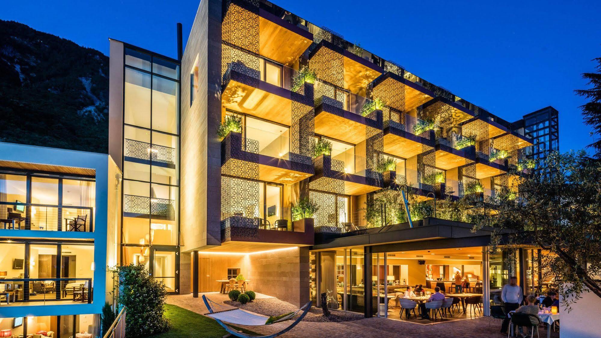 Hotel Muchele Postal / Burgstall ภายนอก รูปภาพ